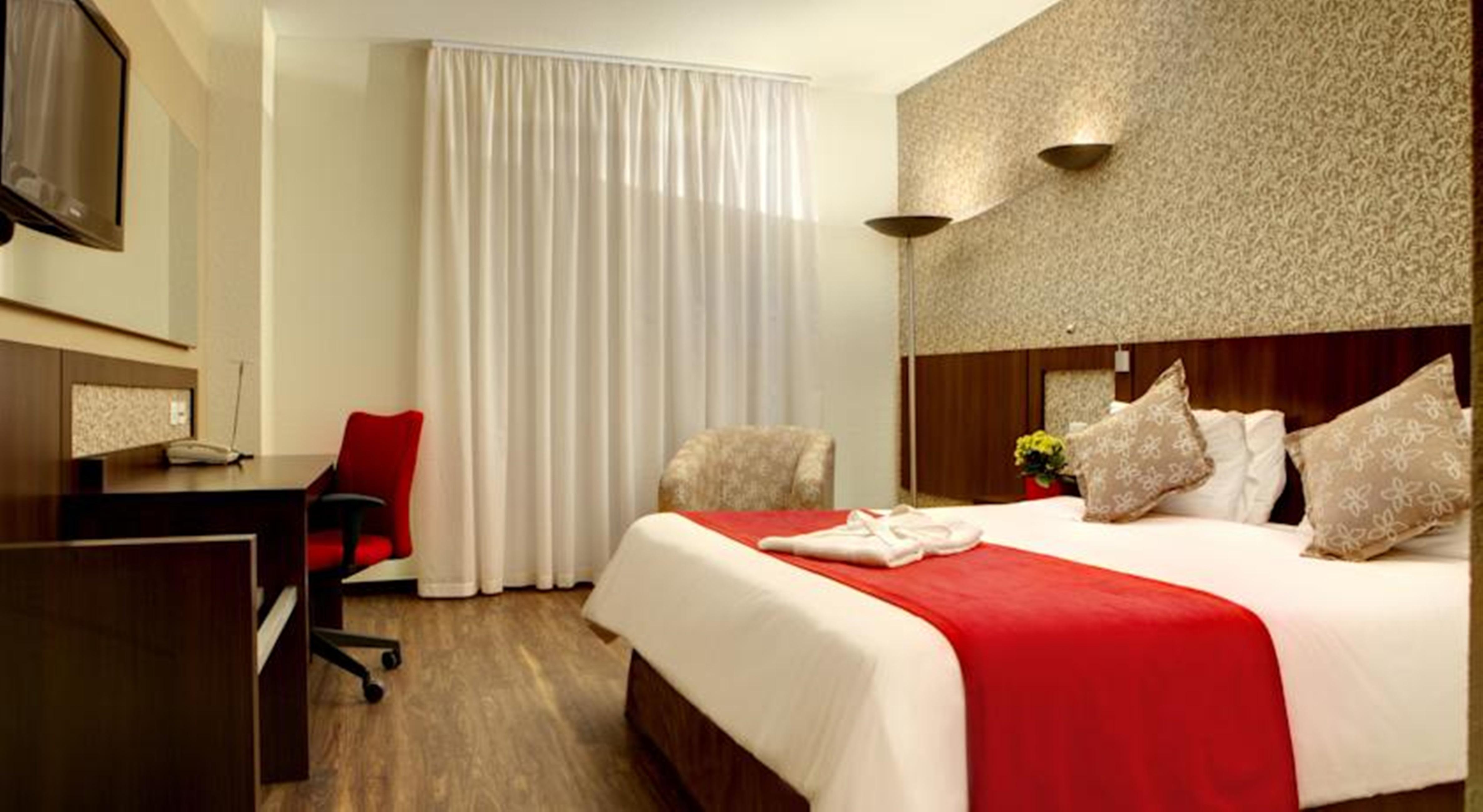 Quality Hotel Куритиба Екстериор снимка