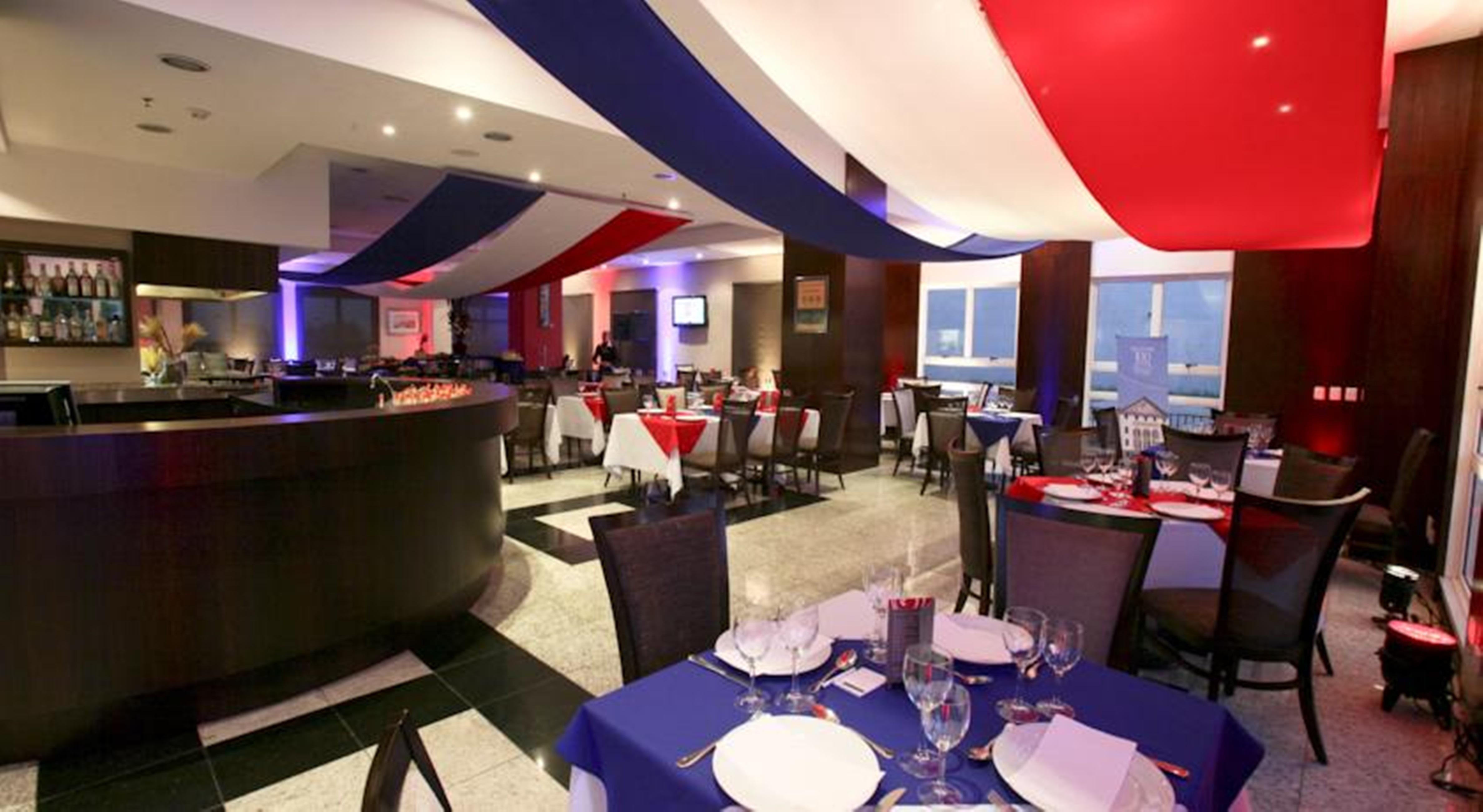Quality Hotel Куритиба Екстериор снимка