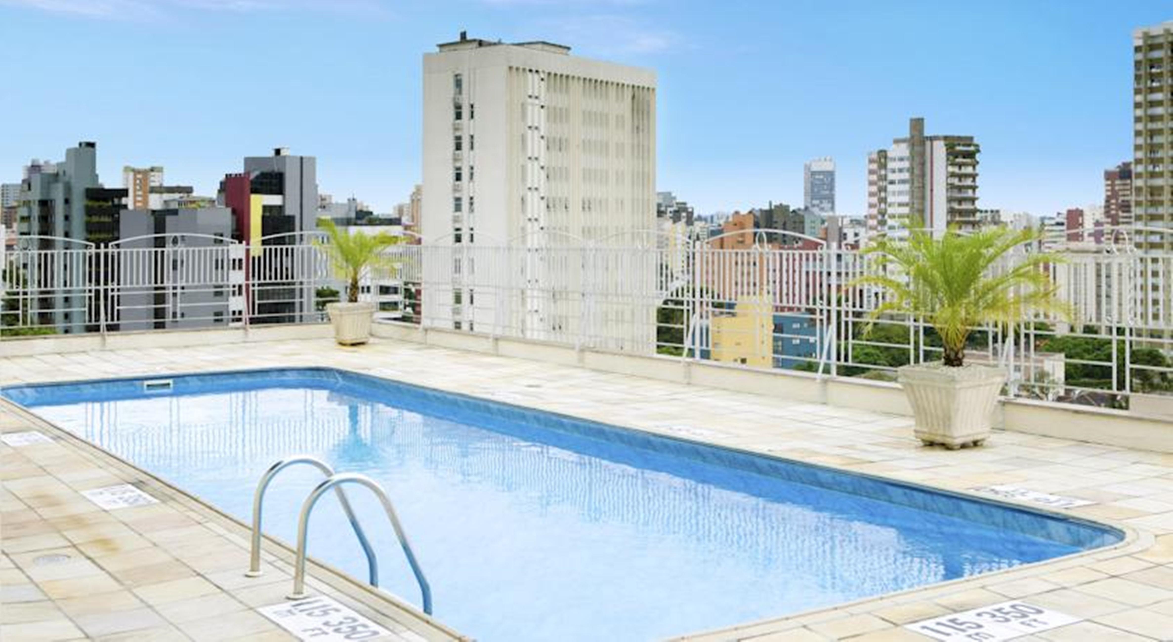 Quality Hotel Куритиба Екстериор снимка