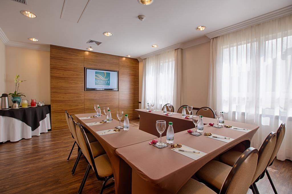 Quality Hotel Куритиба Екстериор снимка