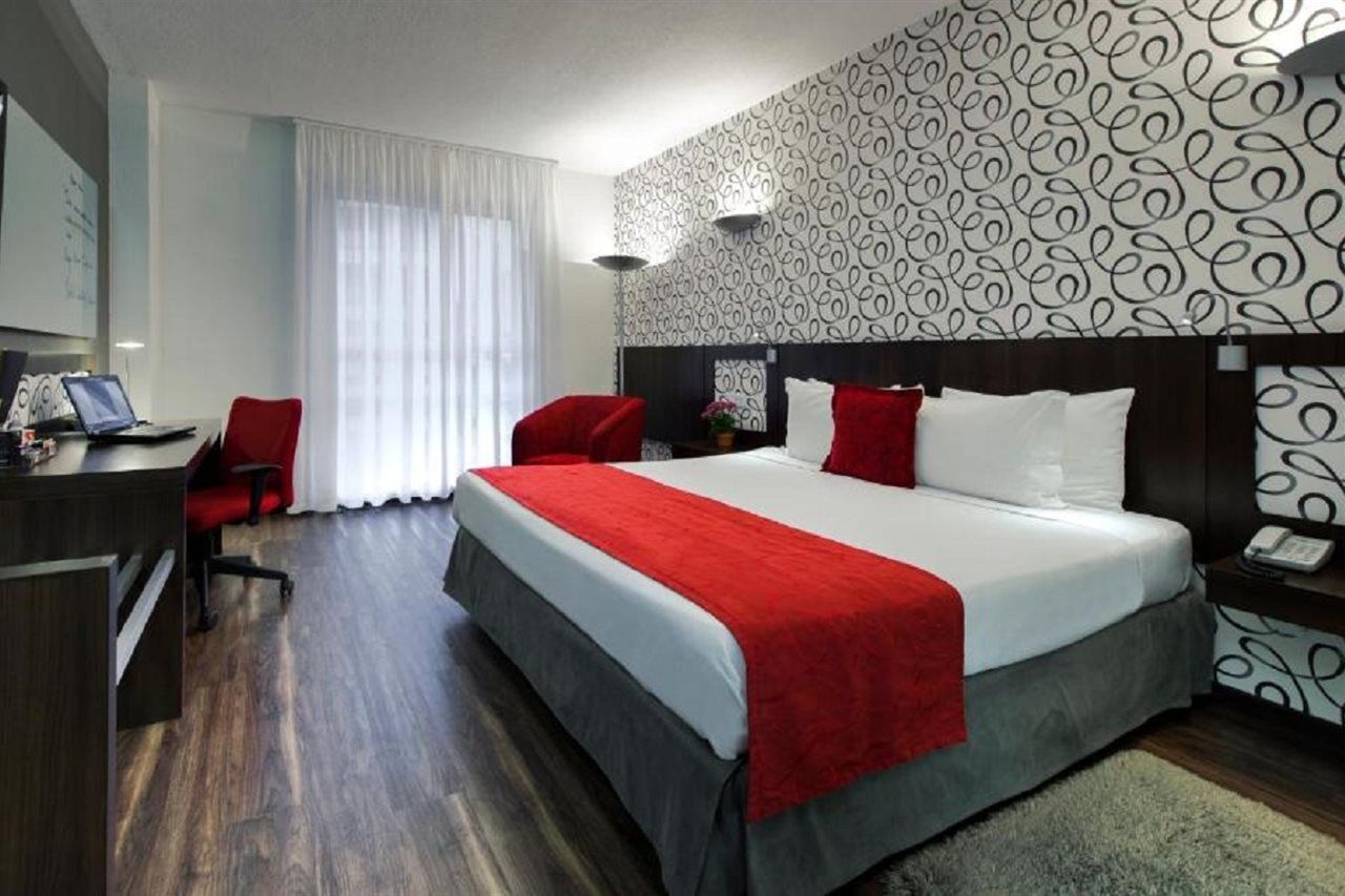 Quality Hotel Куритиба Екстериор снимка